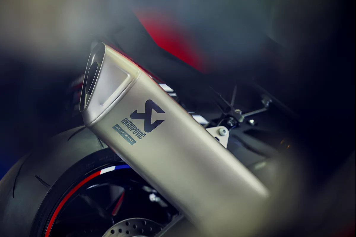 Ελαφρύτερη εξάτμιση τιτανίου Akrapovic