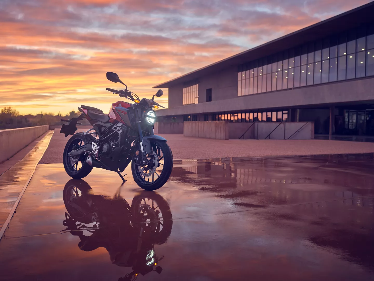 CB 125R