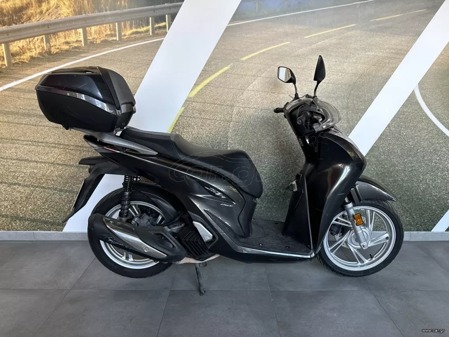 HONDA SH150I TOP BOX