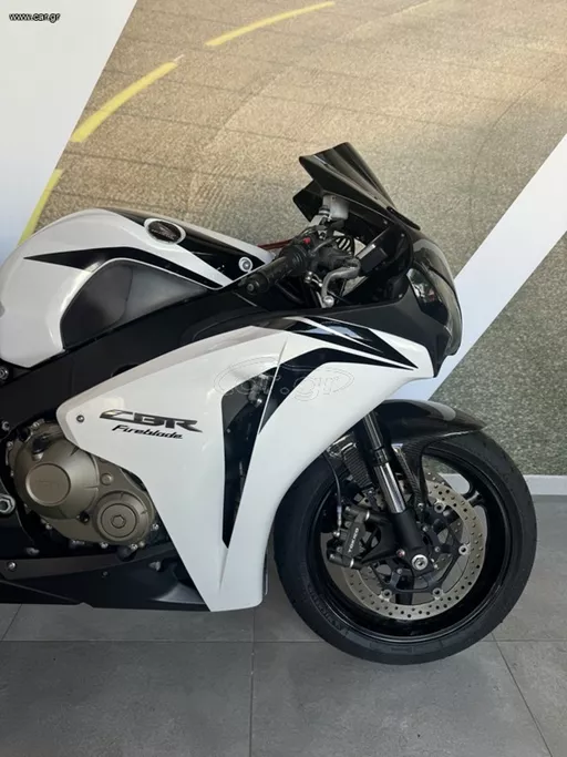 HONDA CBR 1000 RR