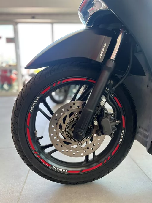 Honda SH 150i 2025