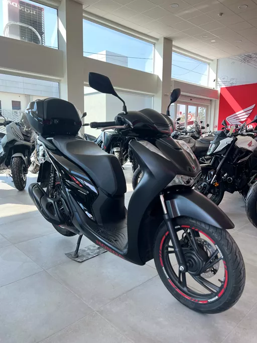 Honda SH 150i 2025
