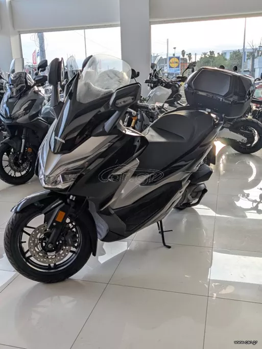 Honda Forza 300 2019