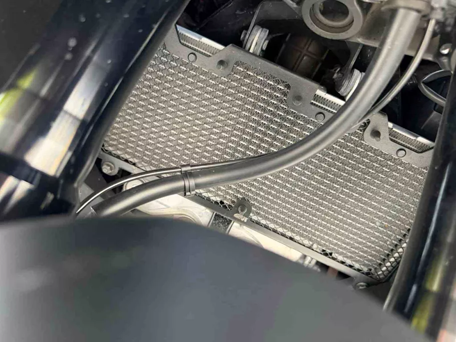 FORZA 750 