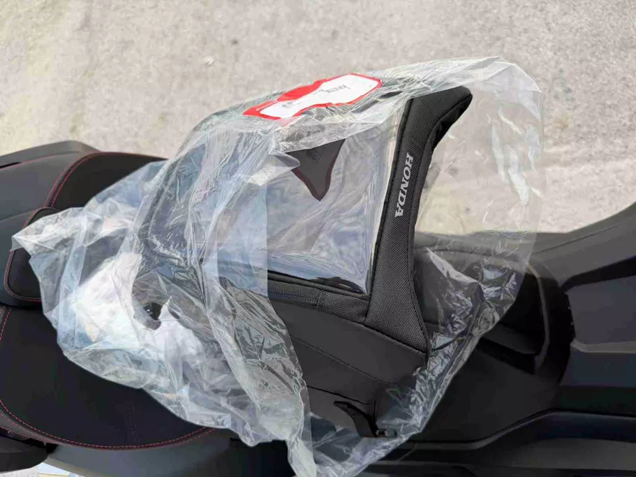 FORZA 750 