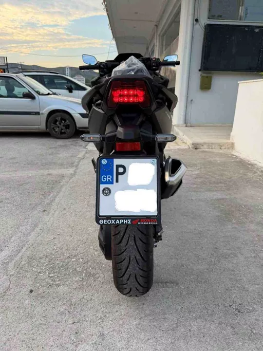 FORZA 750 