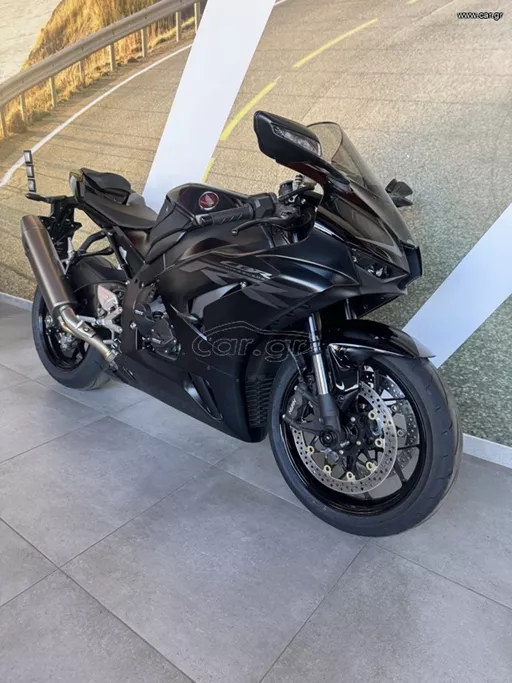 HONDA CBR 1000 RR-R