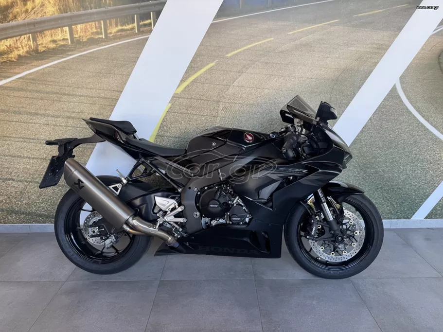 HONDA CBR 1000 RR-R