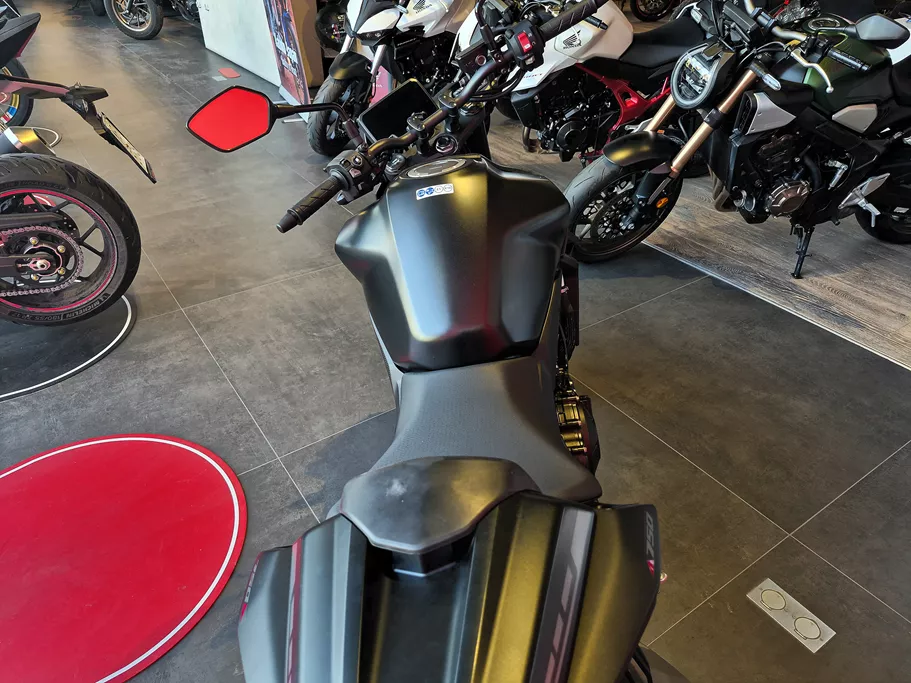 CB750 HORNET