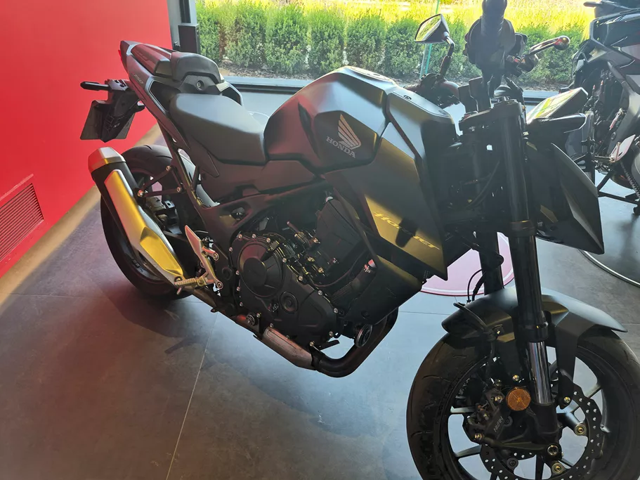 CB750 HORNET